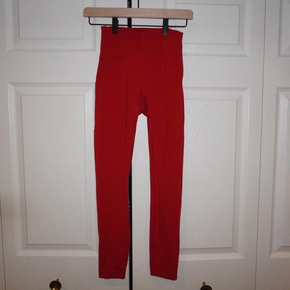 Lululemon Women's Red Leggings - Picture 2 of 5